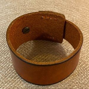 Plunder faux leather cuff bracelet